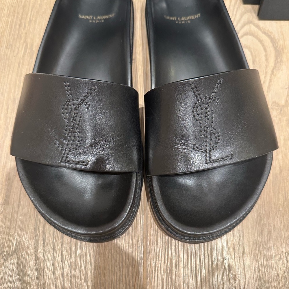 Saint Laurent Maine Liscio Black Leather Slide Sandals - Picture 4 of 12